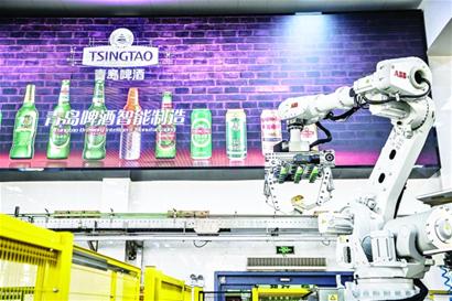 青岛啤酒荣膺全球“灯塔工厂”殊荣，引领中国制造智能化转型新浪潮